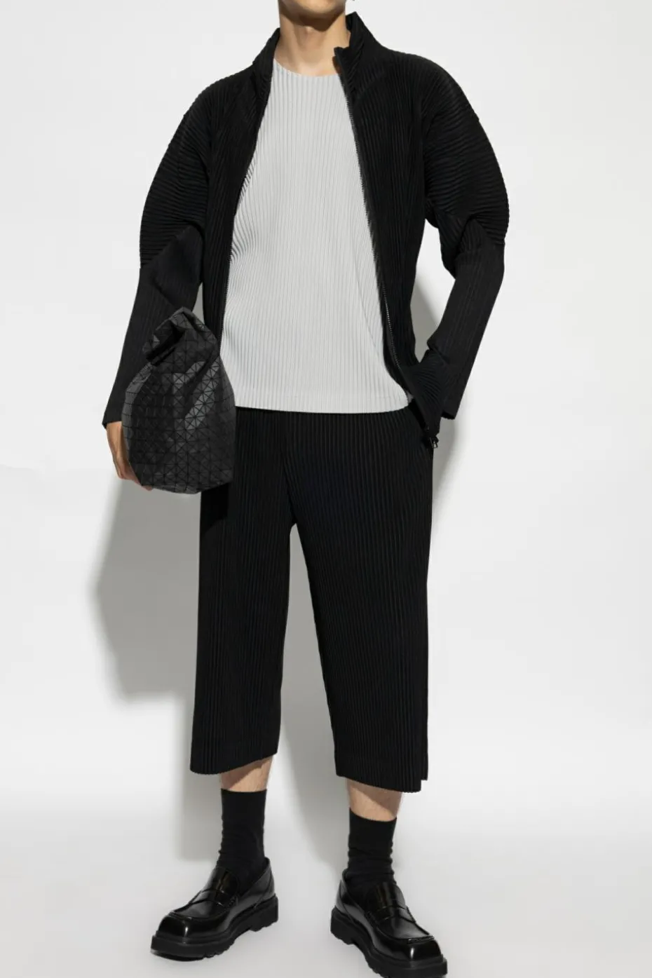 Homme Plissé Issey Miyake CZARNY Plisowana bluza zapinana na zamek