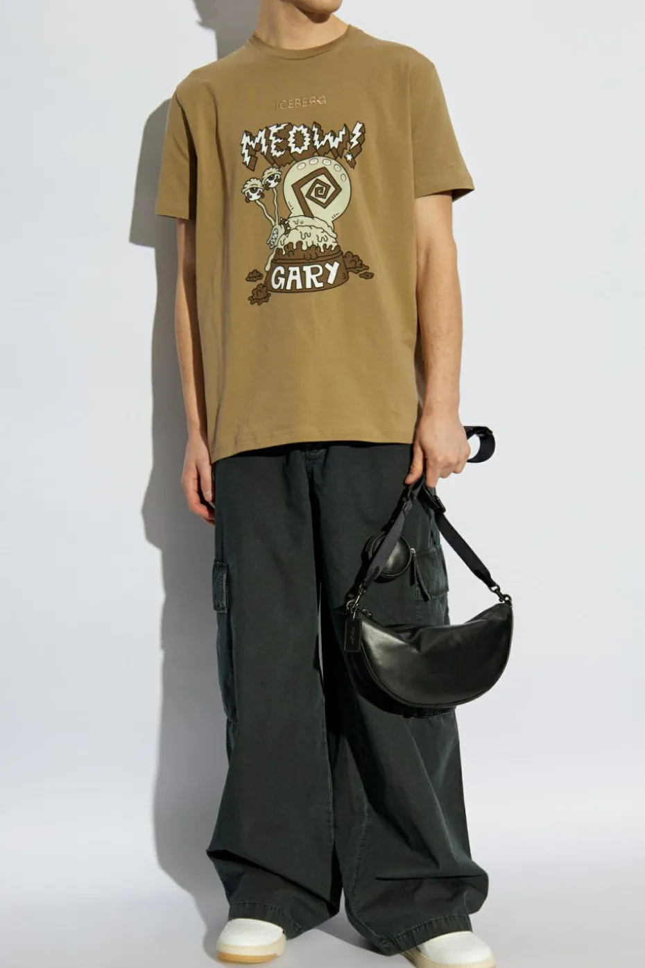 Iceberg beżowy T-shirt z nadrukiem