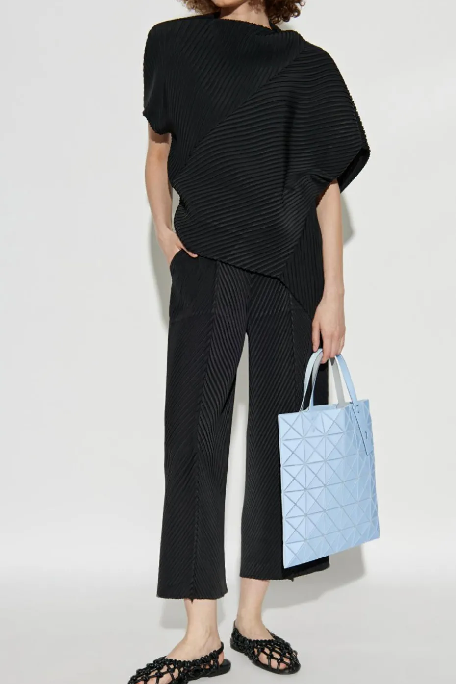 Issey Miyake CZARNY Plisowane spodnie