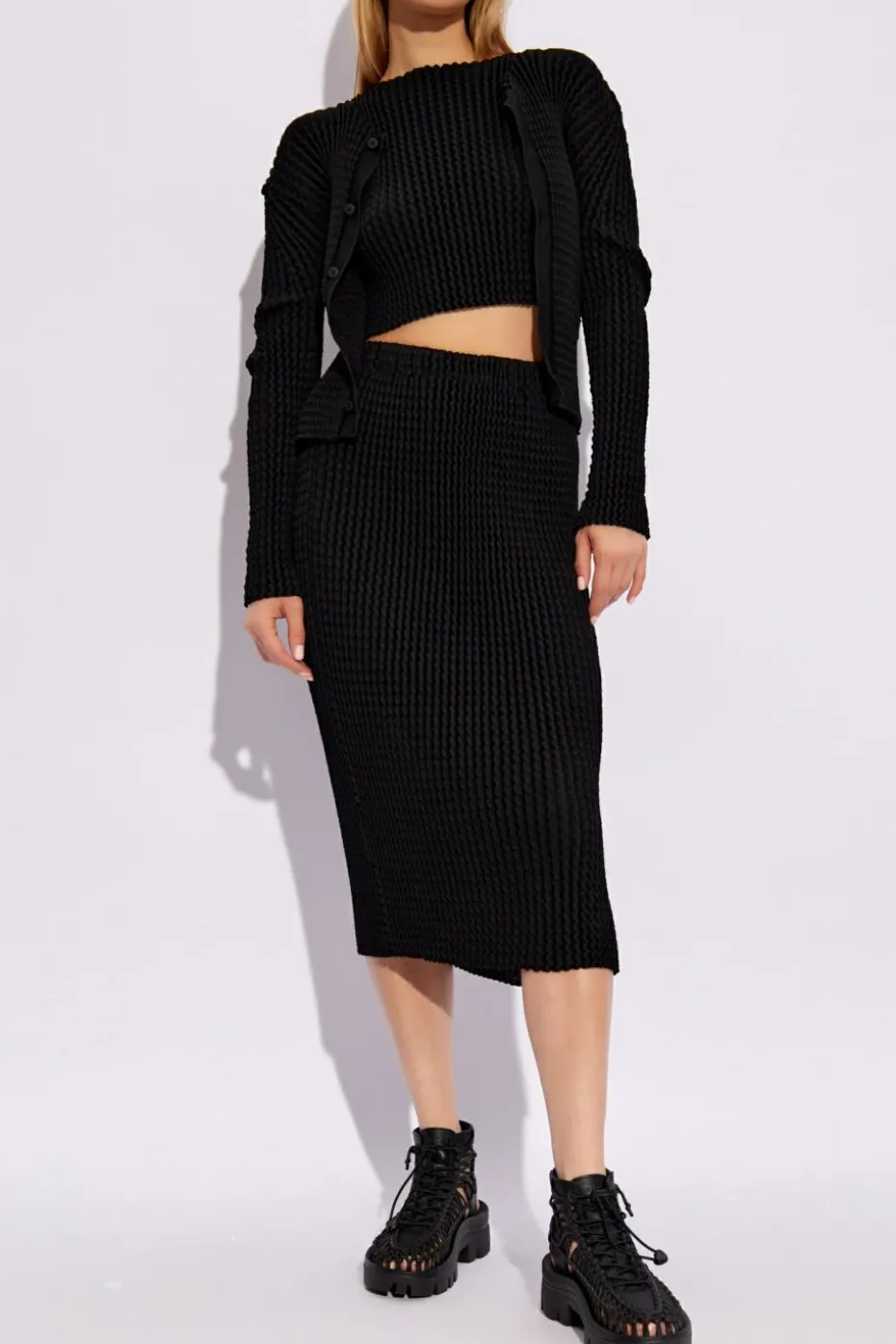 Issey Miyake CZARNY Plisowany kardigan