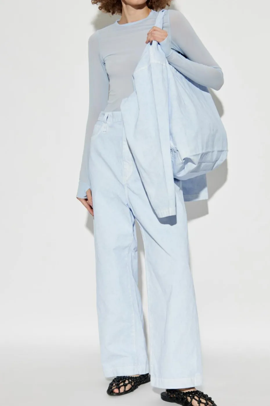 Issey Miyake jasnoniebieski Jeansy z kieszeniami