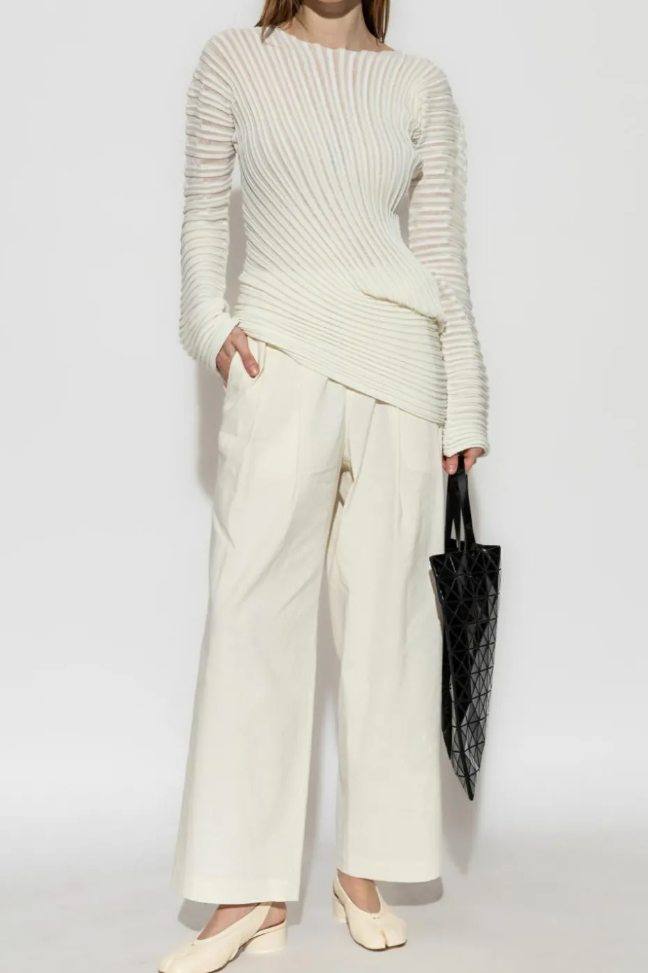 Issey Miyake kremowy Spodnie z zaszewkami