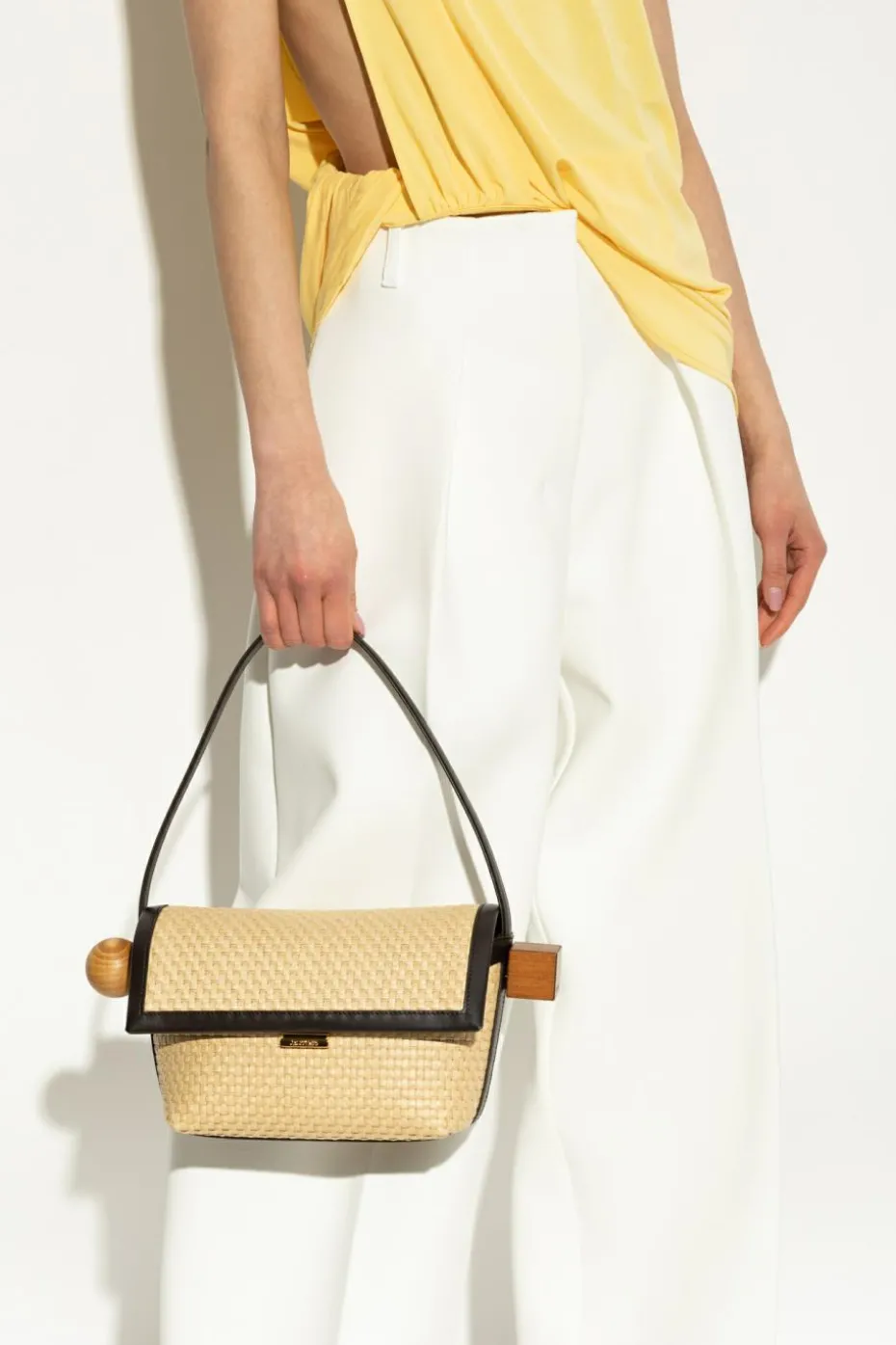 Jacquemus beżowy Torba na ramię `Le Rond Carre`