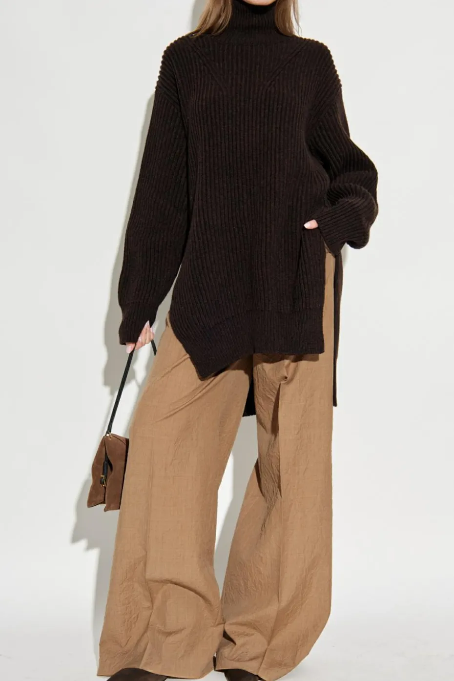 JIL SANDER BRĄZOWY Wełniany golf
