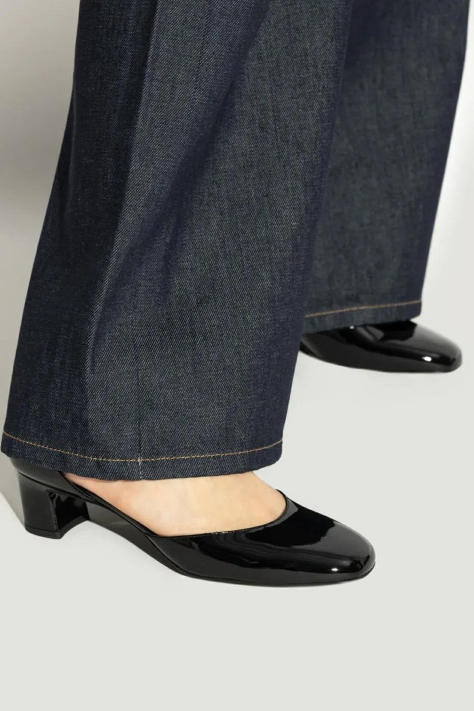 Jimmy Choo CZARNY Lakierowane buty na obcasie ‘Pixie’