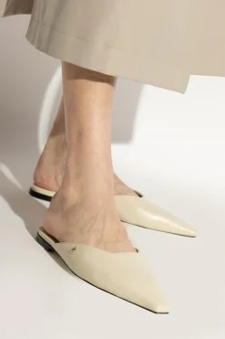 Jimmy Choo kremowy Klapki `Vivi`