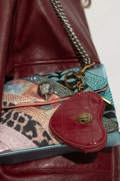 Kurt Geiger BORDO Saszetka ‘Kensington Heart Charm’