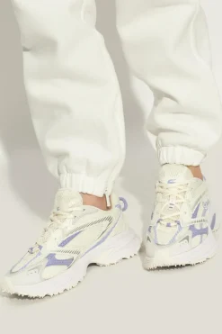Lacoste kremowy Buty sportowe `L003 Neo Shot`