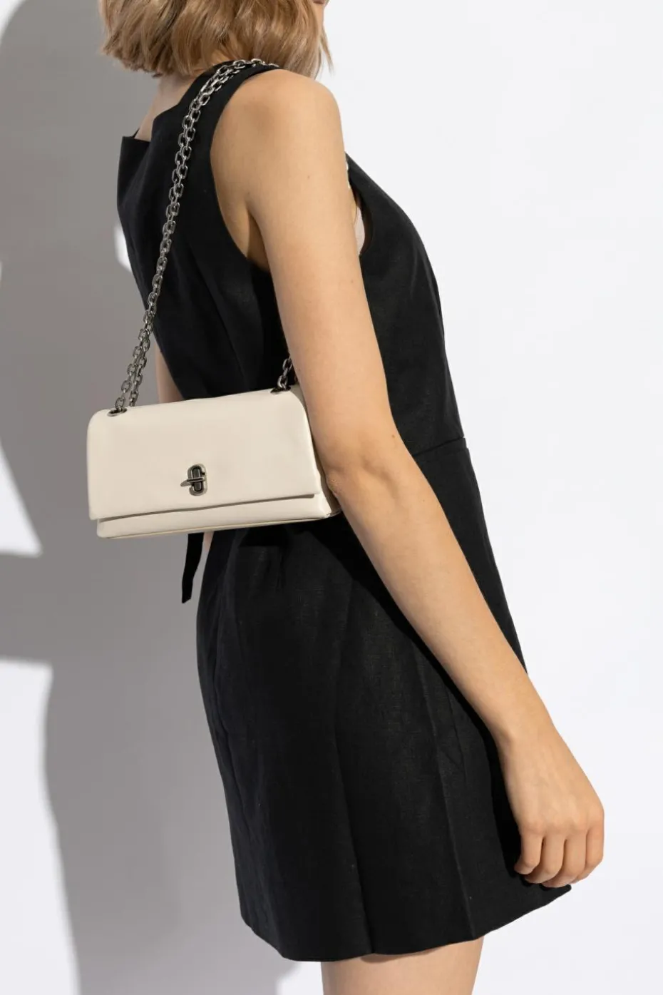 Marc Jacobs kremowy Portfel na łańcuchu `The Dual`