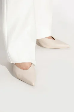 Max Mara kremowy Buty na obcasie `Softsling`