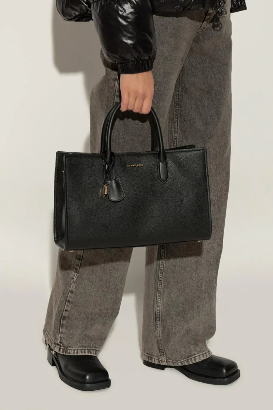 Michael Michael Kors CZARNY Torba `Scarlett`