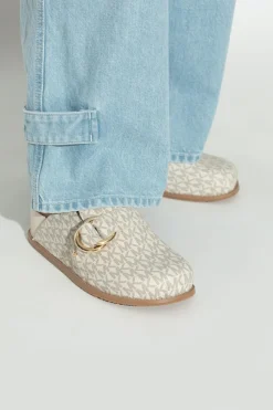 Michael Michael Kors kremowy Klapki `Jaden`