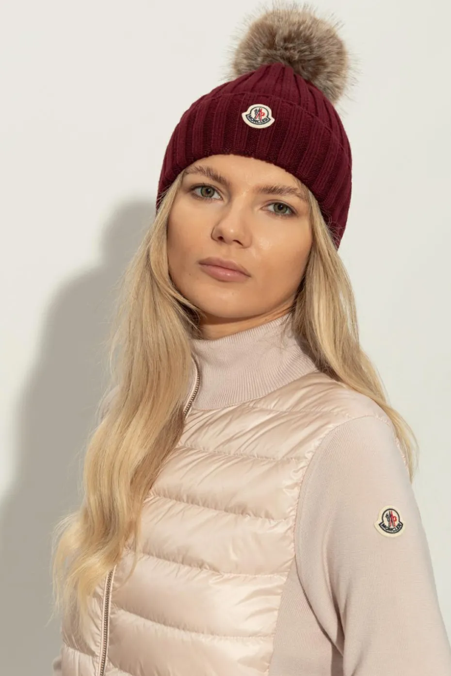 Moncler BORDO Czapka z pomponem