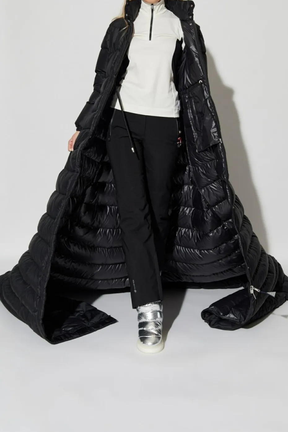 Moncler CZARNY Płaszcz puchowy `Verone` z kolekcji `RE/ICONS`