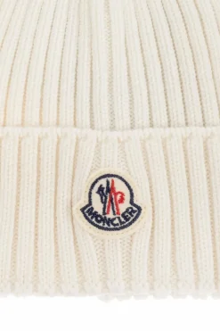 Moncler Enfant kremowy Czapka z naszywką z logo