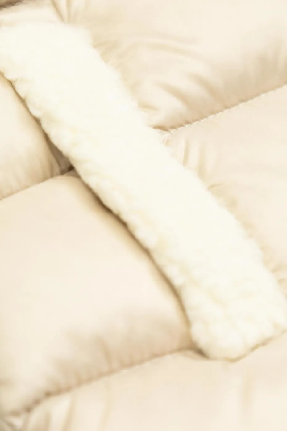 Moncler Enfant kremowy Kurtka puchowa `Borgan`