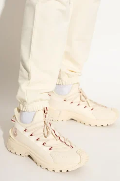 Moncler kremowy Buty sportowe `Trailgrip Lite2`