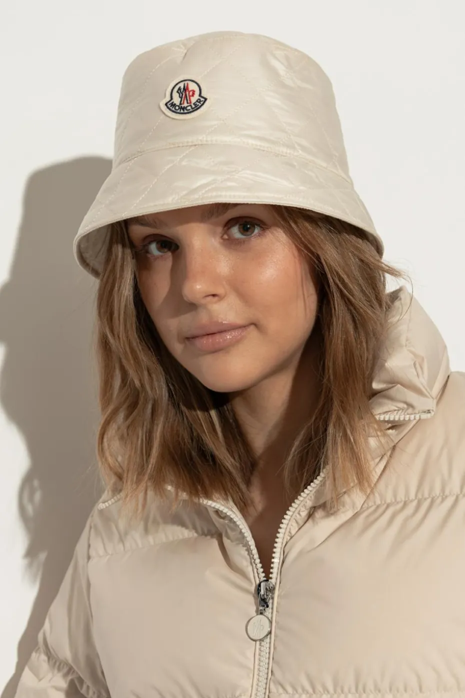 Moncler kremowy Kapelusz z logo