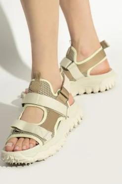 Moncler kremowy Sandały `Trailgrip`