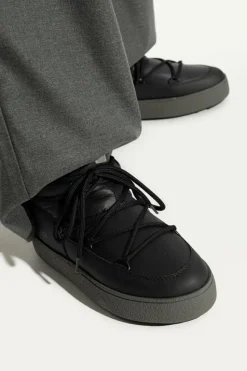 Moon Boot CZARNY Śniegowce `Track Low Nylon`