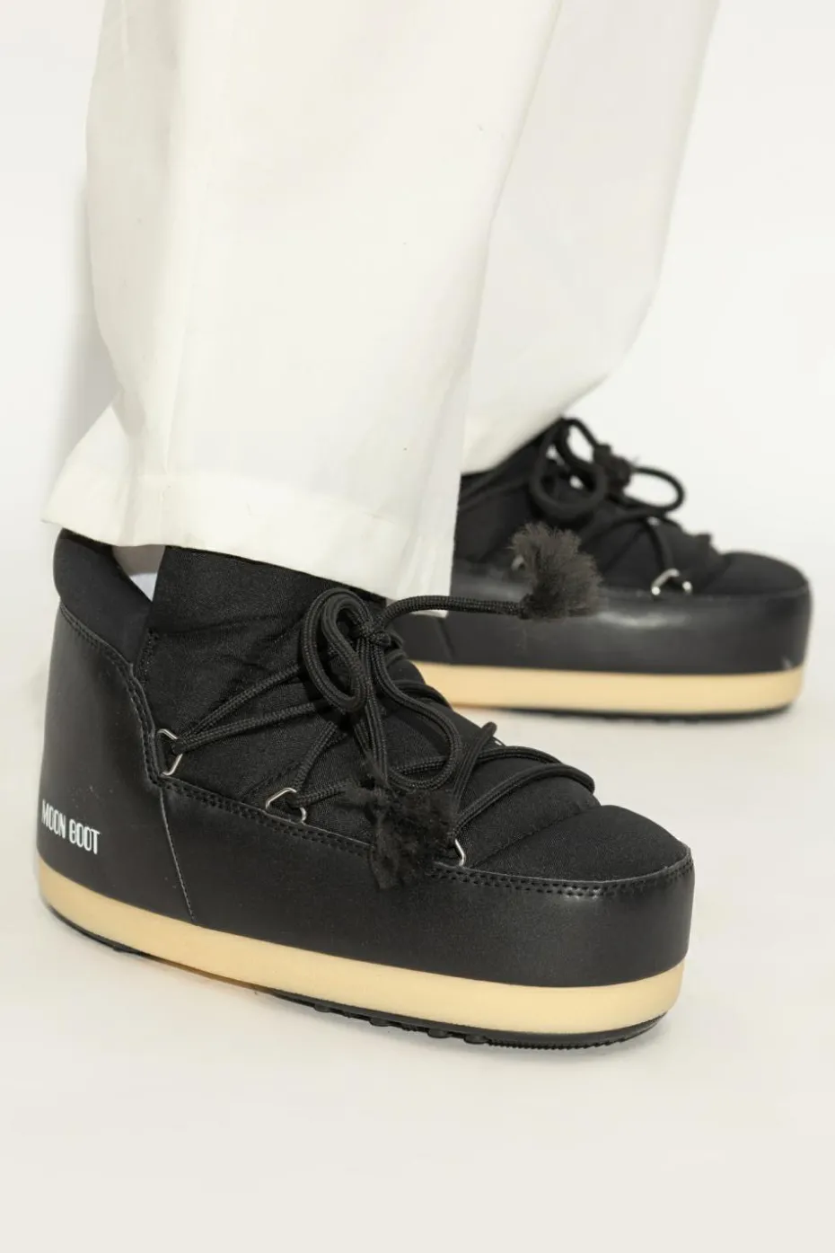 Moon Boot CZARNY Śniegowce `MB EVX Pumps Nylon`