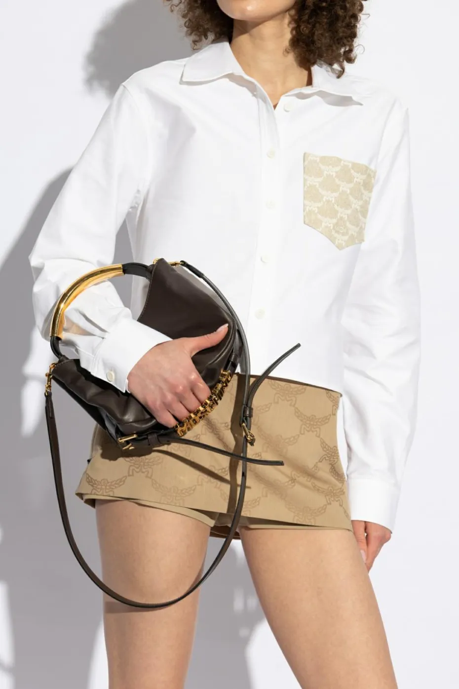 Moschino BRĄZOWY Skórzana torba do ręki