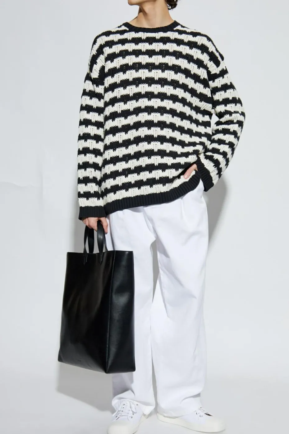 Moschino CZARNY Sweter ze wzorem w pasy