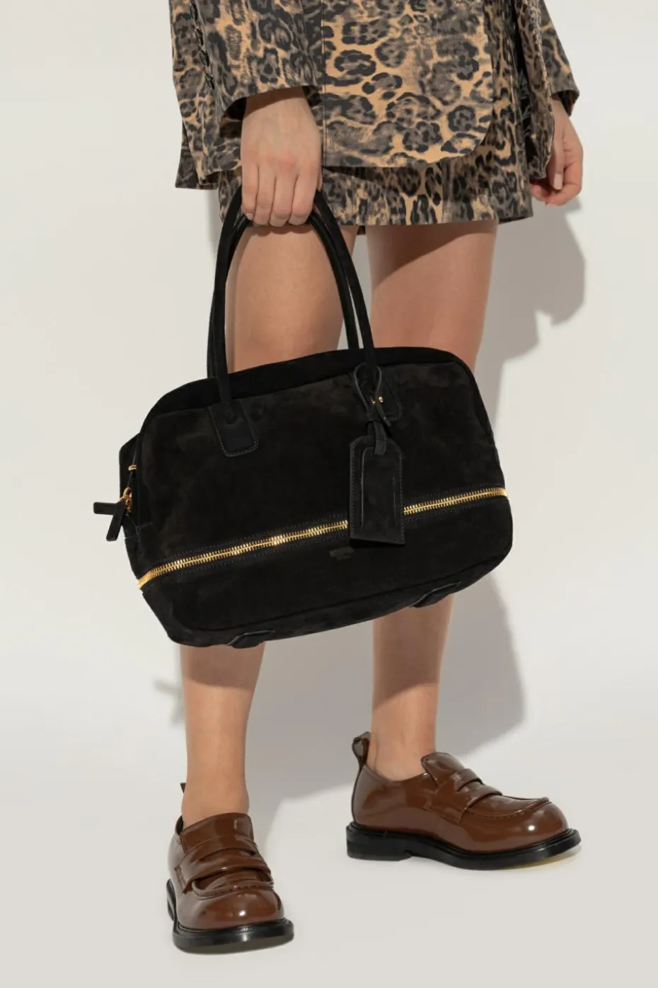 Moschino CZARNY Zamszowa torba do ręki