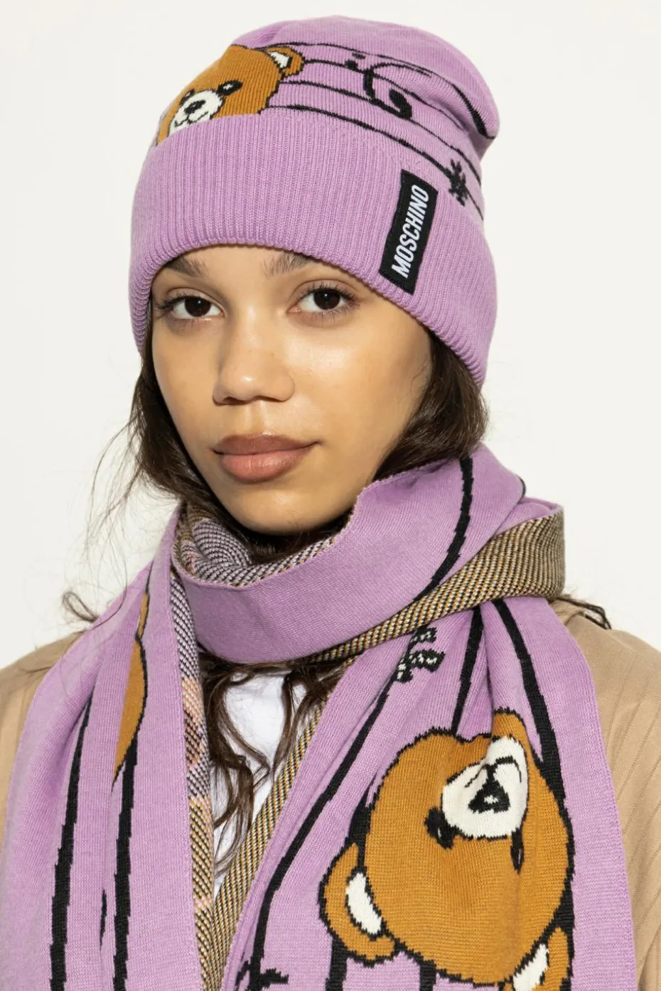 Moschino FIOLETOWY Czapka z charakterystycznym motywem misia