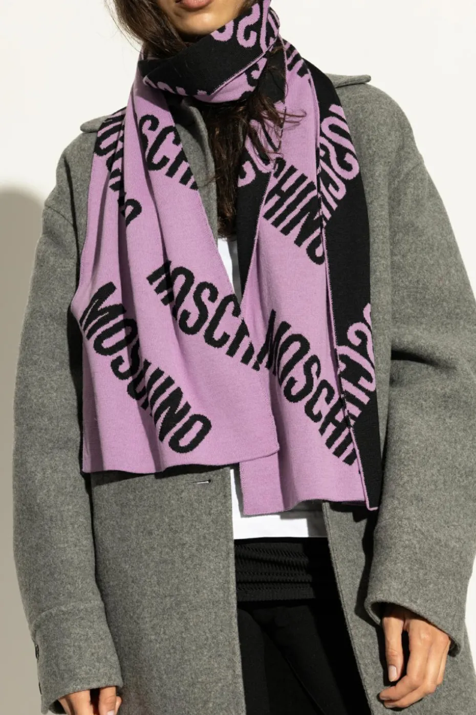 Moschino FIOLETOWY Szal z monogramem