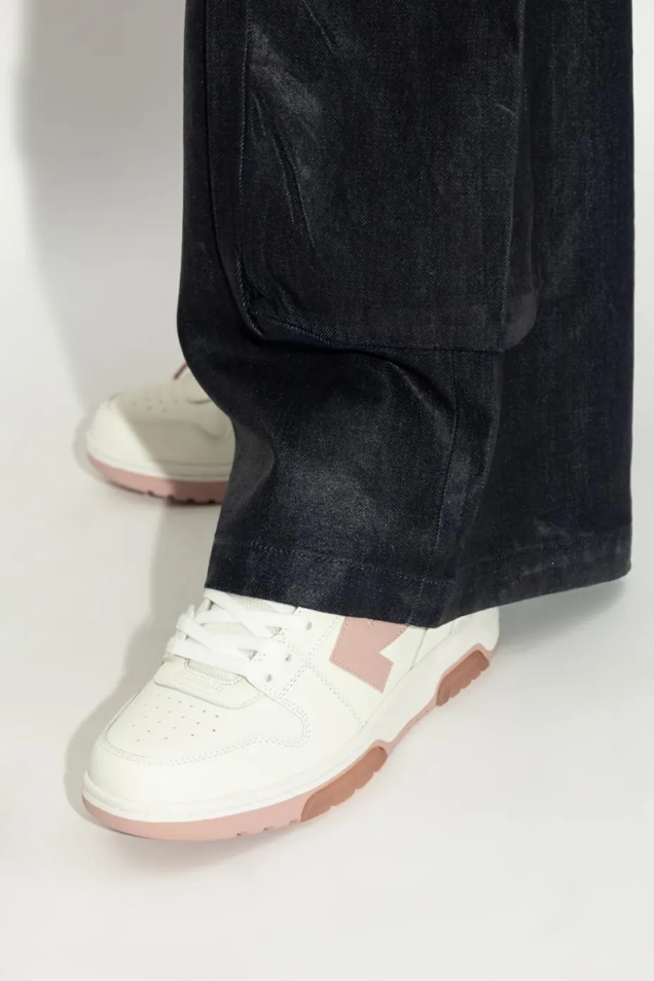 Off-White BIAŁY Buty sportowe `Out Of Office`
