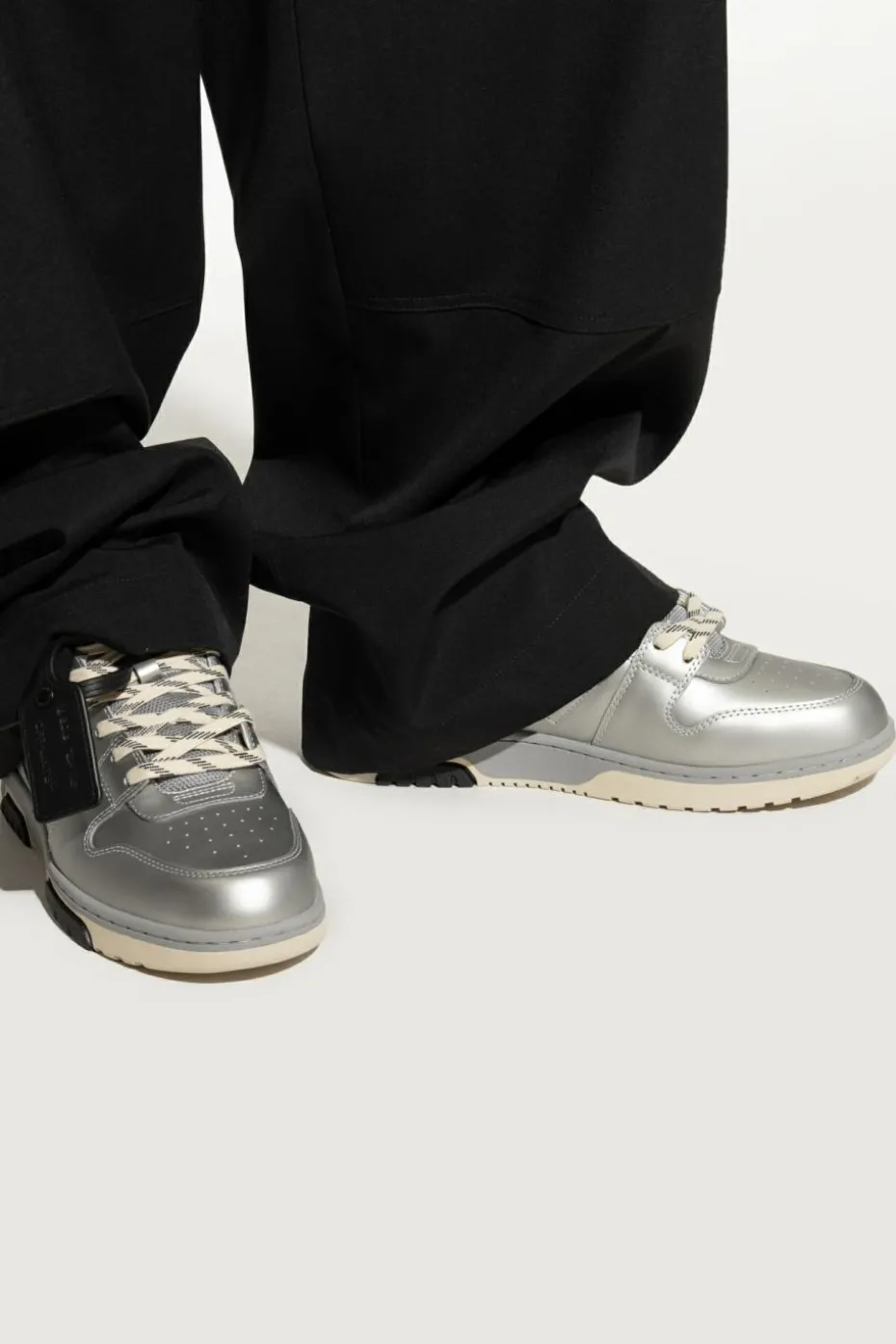 Off-White SREBRNY Buty sportowe `Out Off Office`