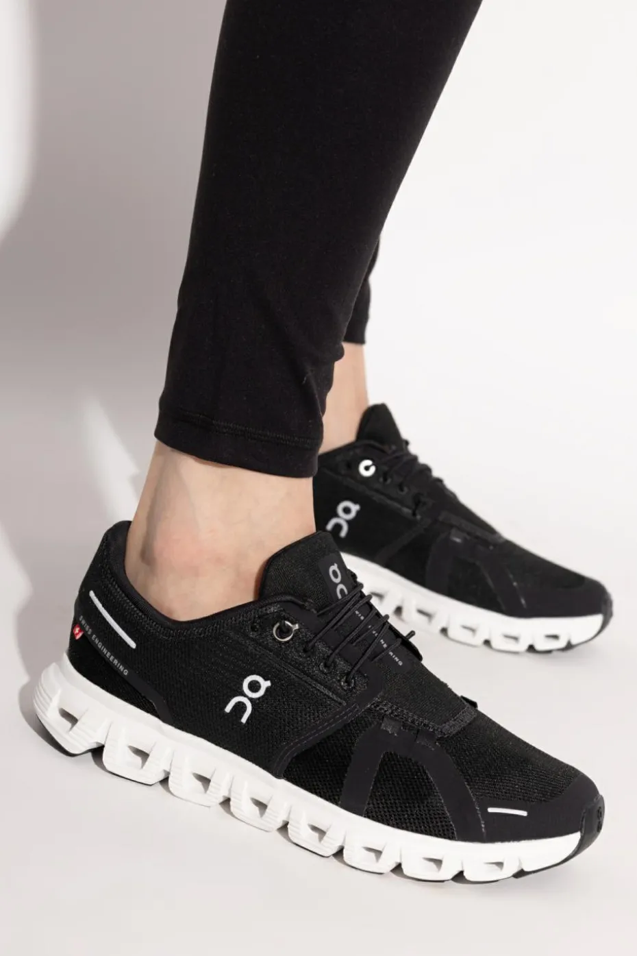 On Running CZARNY Buty do biegania `Cloud 6`