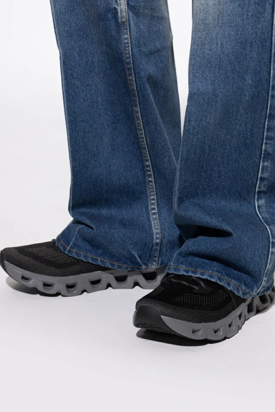On Running CZARNY Buty sportowe `Cloudswift 4 AD`