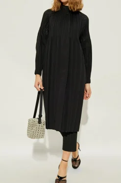Pleats Please Issey Miyake CZARNY Plisowany płaszcz
