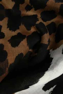 Saint Laurent BRĄZOWY Szal z motywem zwierzęcym