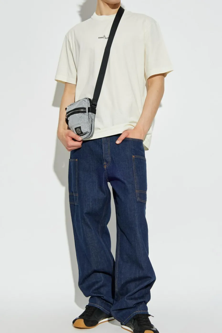 Stone Island kremowy T-shirt logo