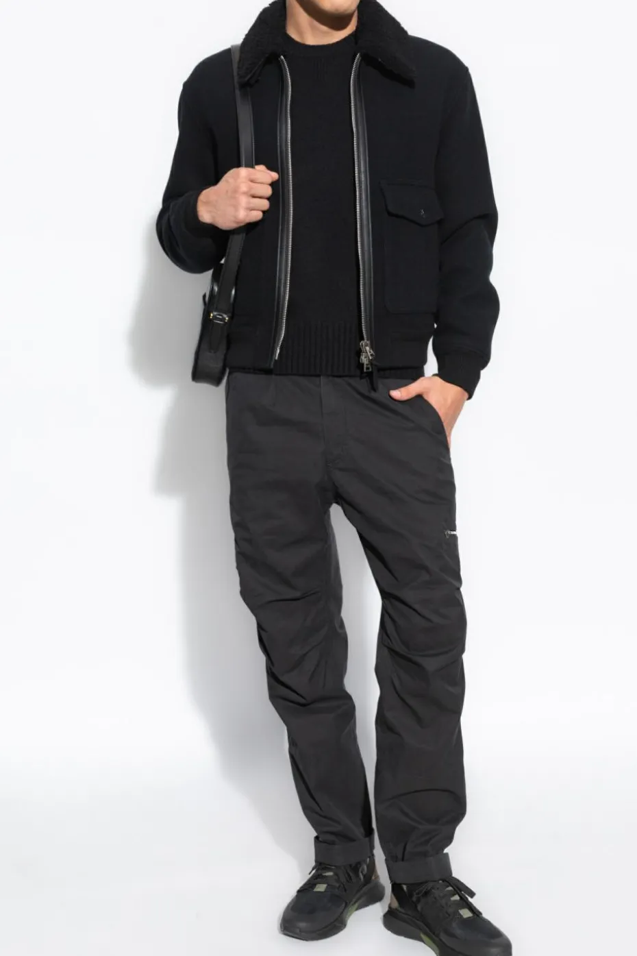 Tom Ford CZARNY Kaszmirowy sweter z wyszytym logo