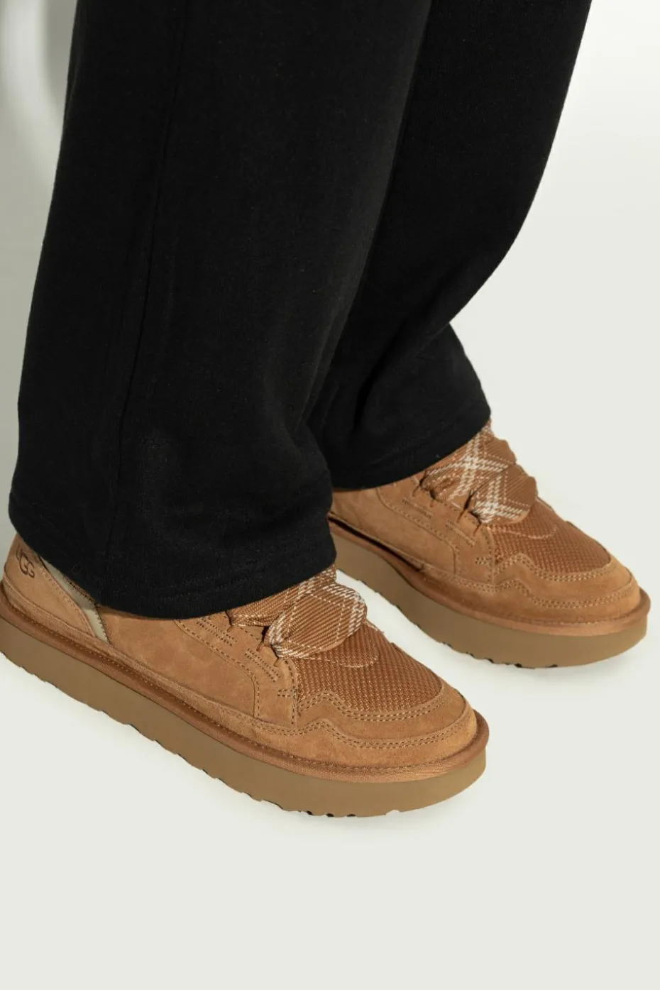 UGG BRĄZOWY Buty sportowe `Lowmel`