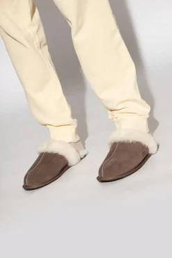 UGG BRĄZOWY Kapcie ‘Scuffette II’