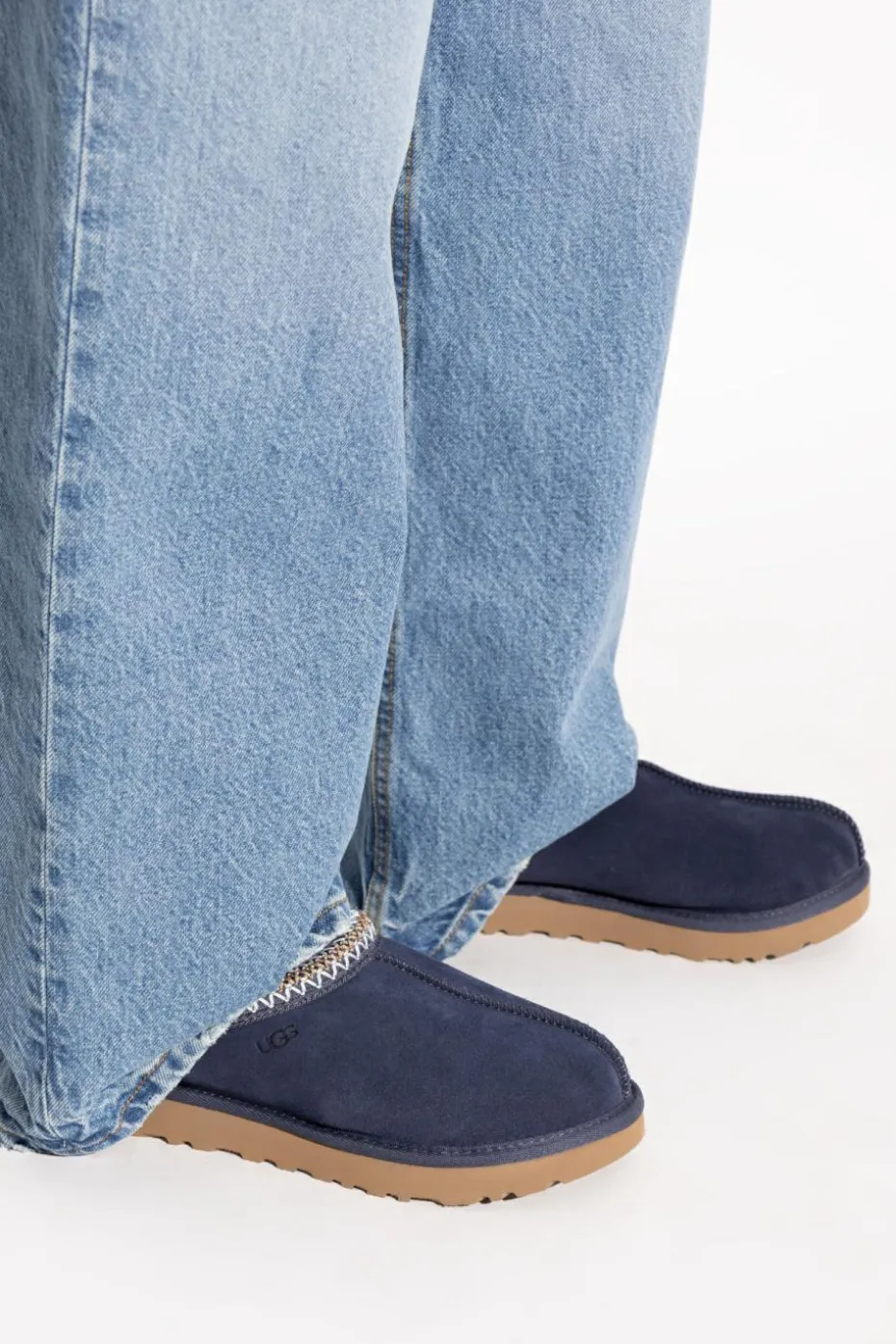 UGG GRANATOWY Klapki `Tasman II`