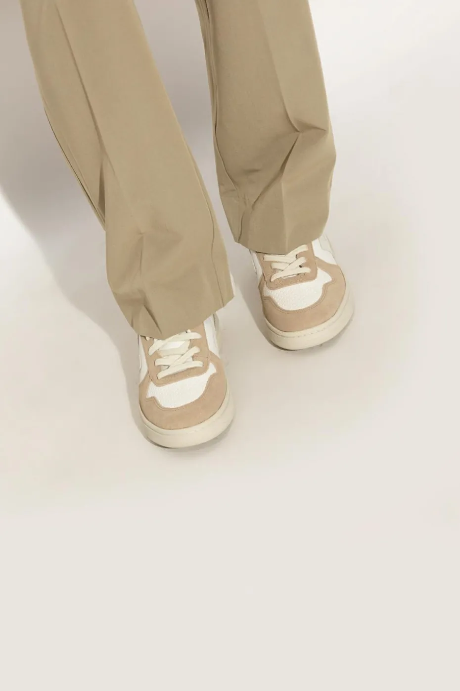 Veja beżowy Buty sportowe ‘V-10 Chromefree Leather’