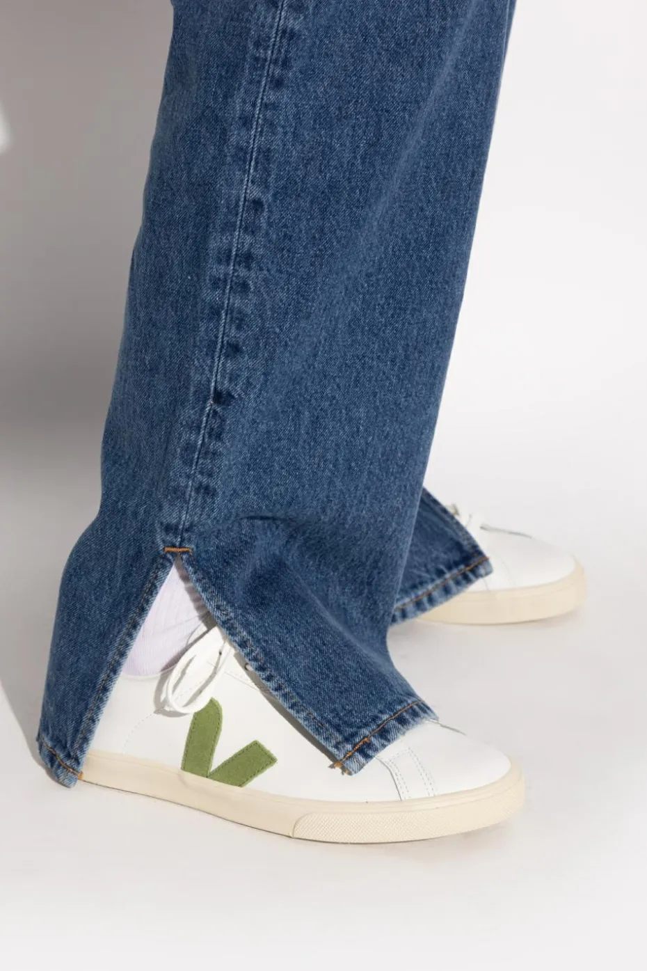 Veja BIAŁY Buty sportowe `ESPLAR LOGO LEATHER