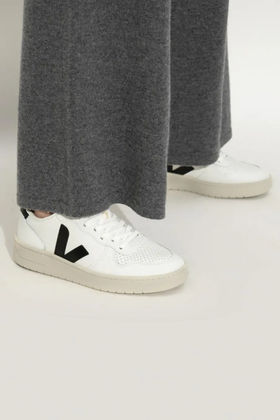 Veja BIAŁY Buty sportowe `V-10 Prime Leather`