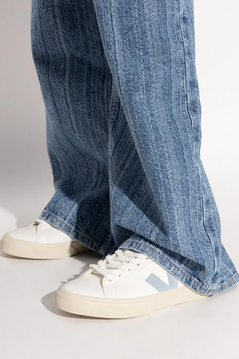Veja BIAŁY Buty sportowe `Campo Leather`