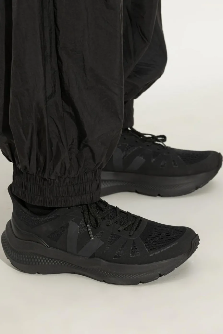 Veja CZARNY Buty sportowe `CONDOR 3 ADVANCED ENGINEERED-MESH CDR`