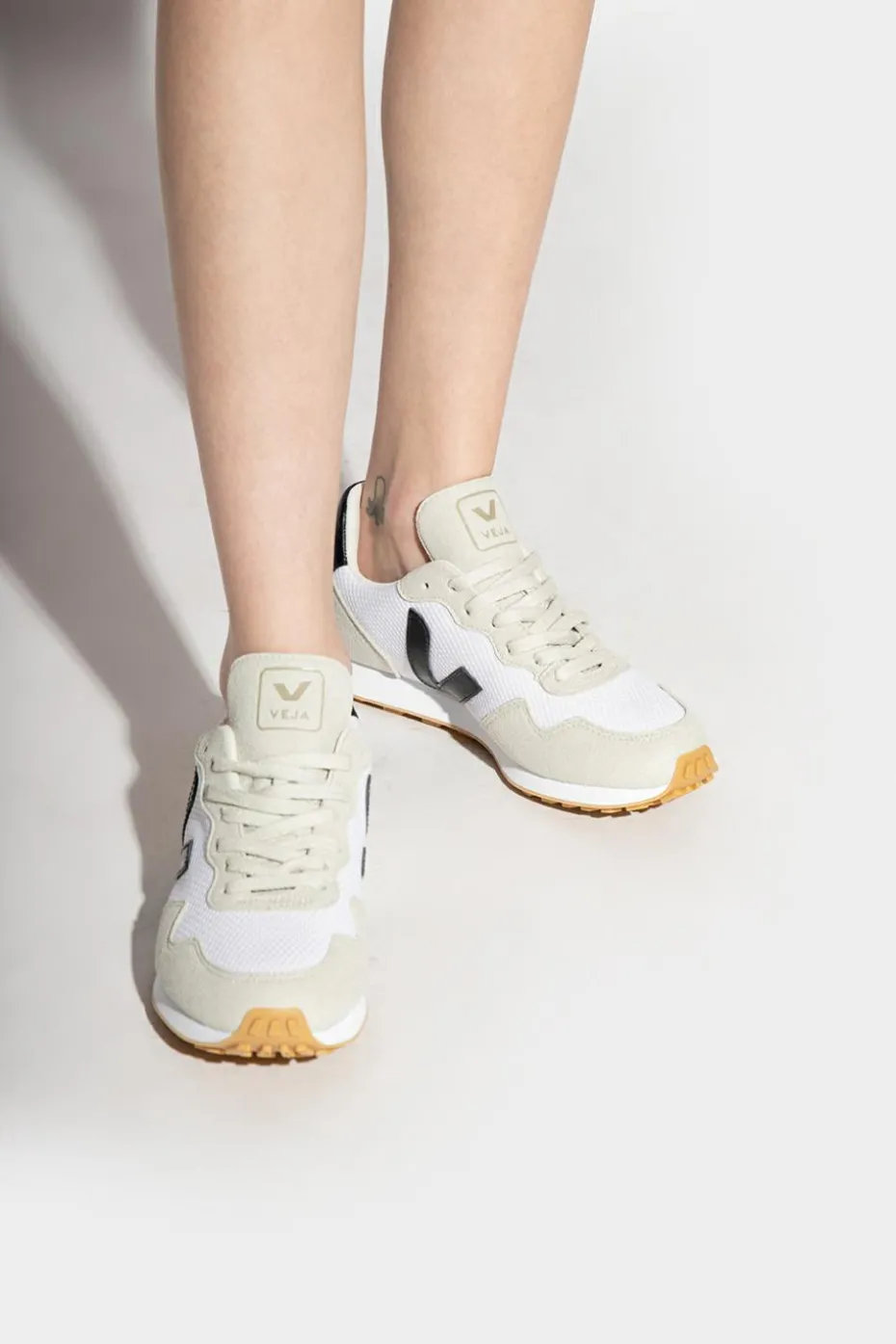 Veja kremowy Buty sportowe ‘SDU REC’