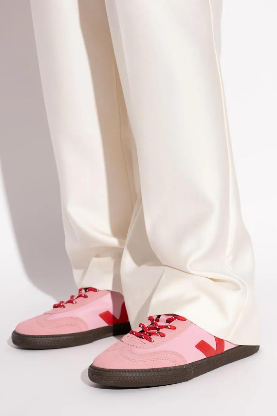 Veja RÓŻOWY Buty sportowe `volley O.T. LEATHER’