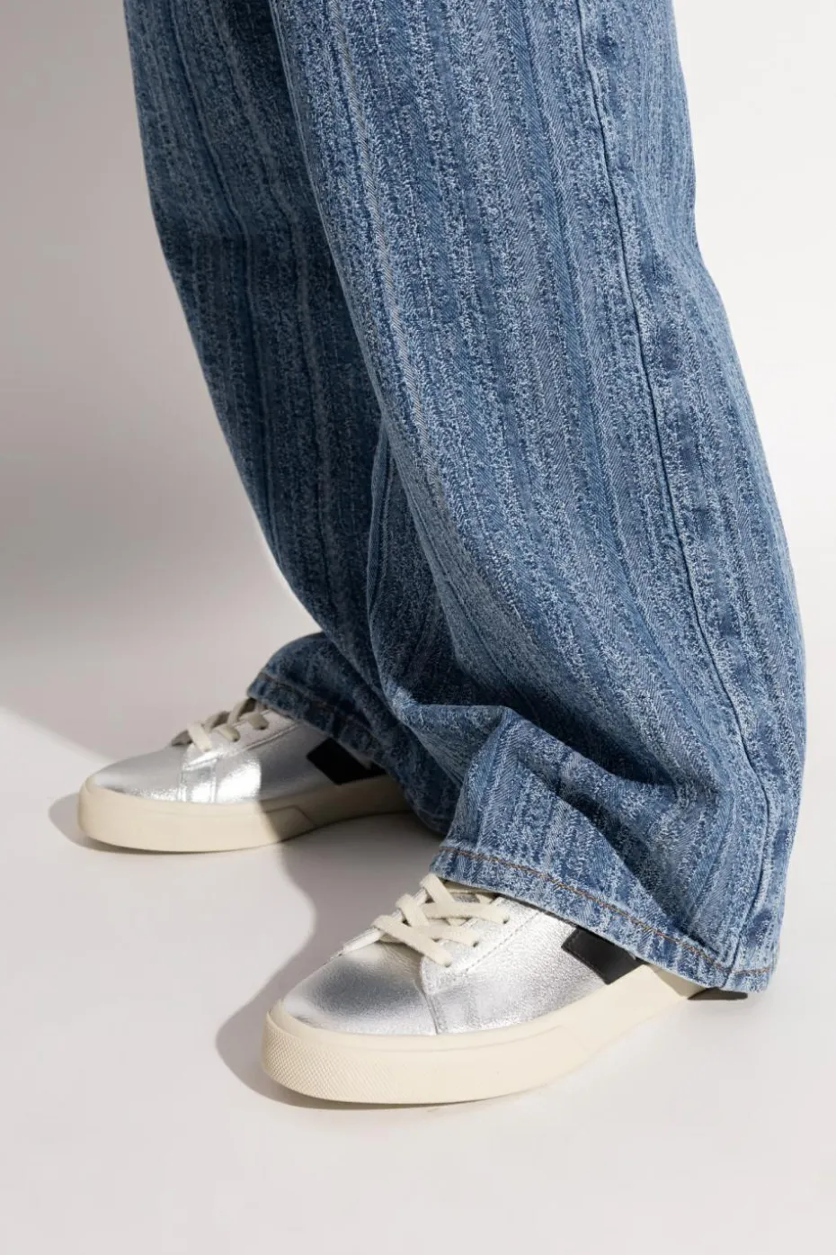 Veja SREBRNY Buty sportowe `Campo Leather`