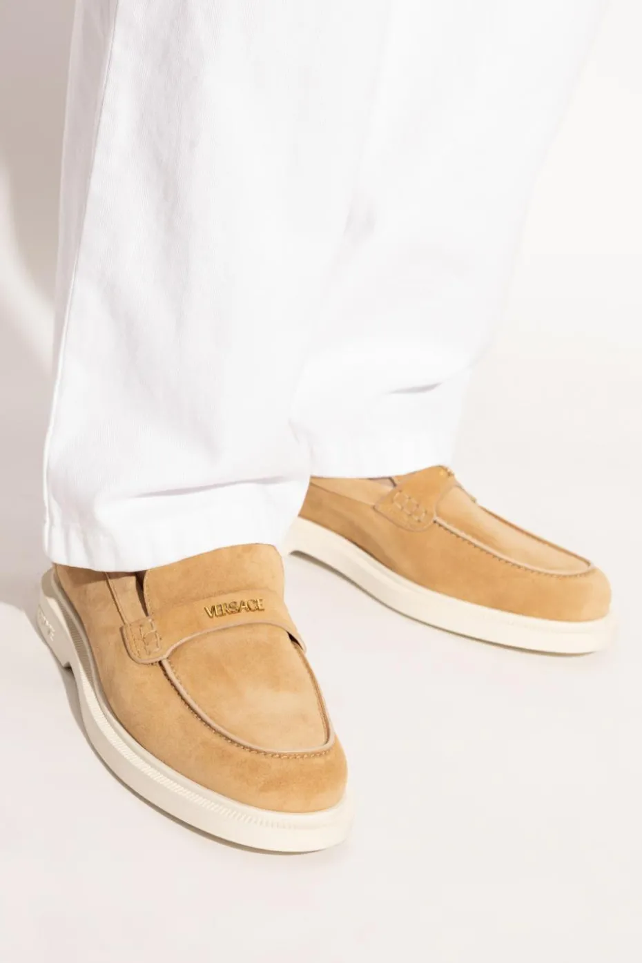 Versace beżowy Zamszowe buty typu `loafers`